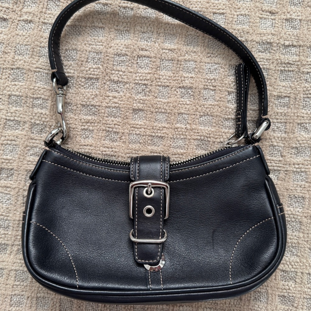 Vintage Coach Black Hamptons Mini Leather Buckle Shoulder Hobo Bag